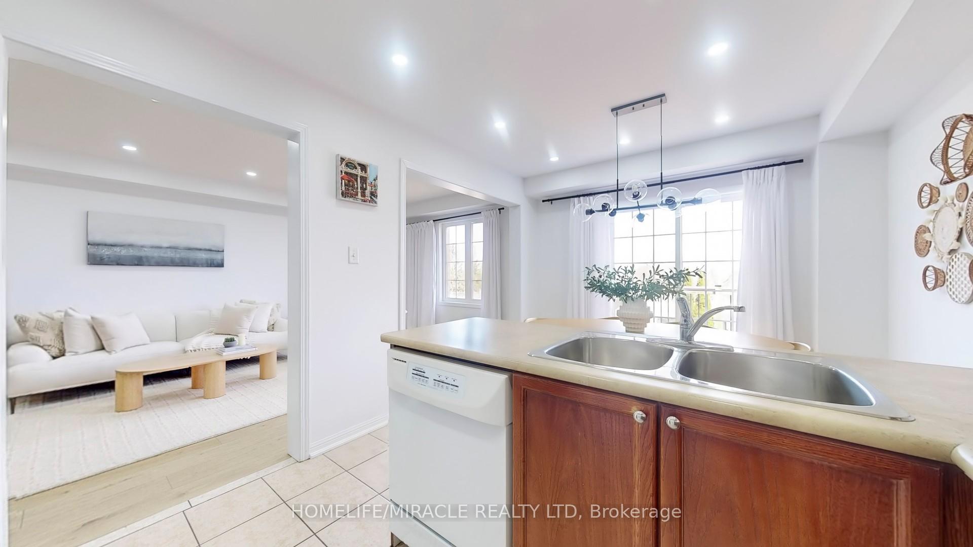Photo 44 of 39 Eldad Drive, Clarington, Bowmanville — HOMEH