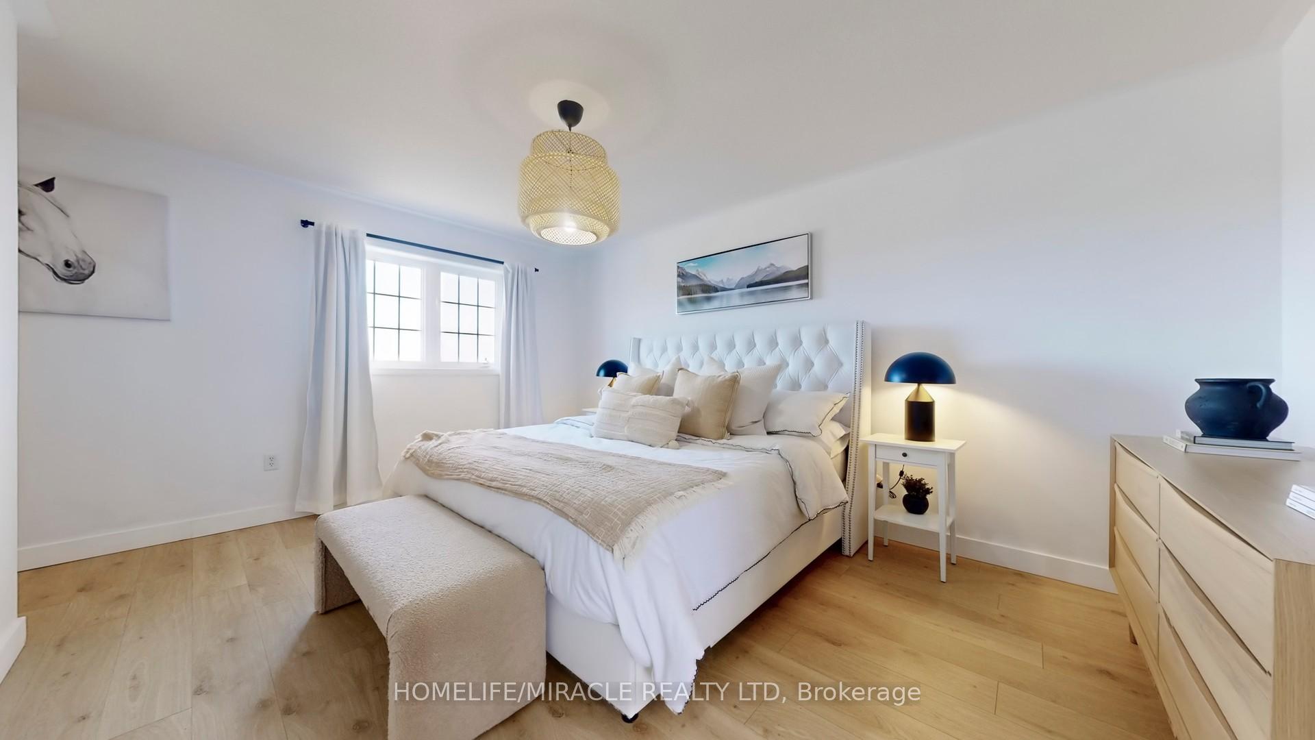 Photo 24 of 39 Eldad Drive, Clarington, Bowmanville — HOMEH