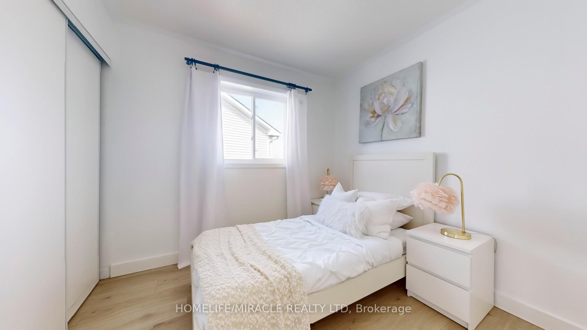 Photo 35 of 39 Eldad Drive, Clarington, Bowmanville — HOMEH