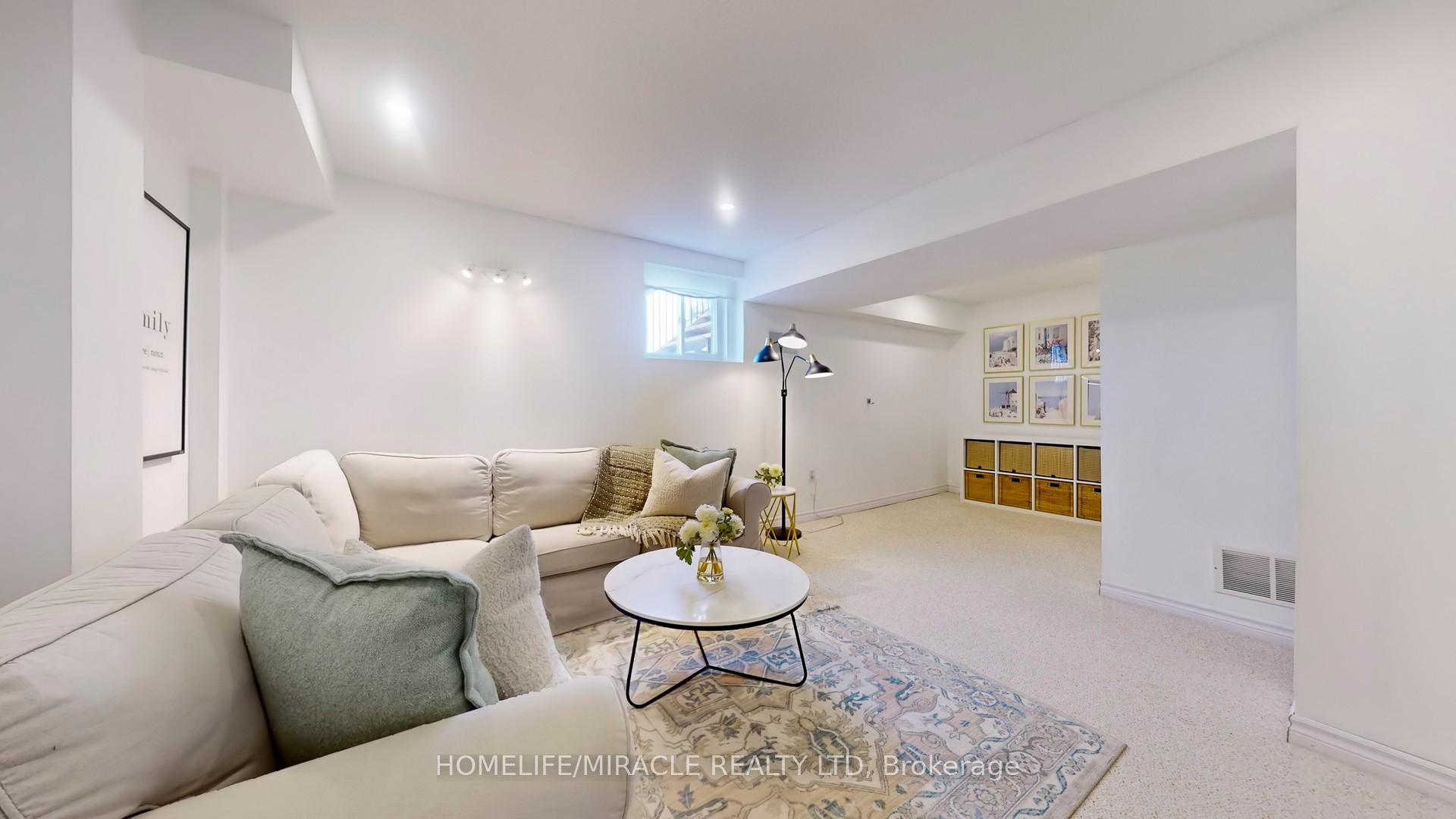 Photo 36 of 39 Eldad Drive, Clarington, Bowmanville — HOMEH