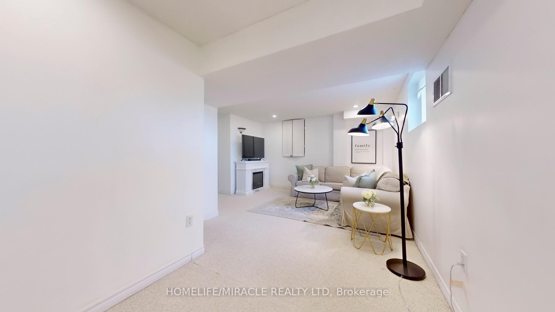 Photo 40 of 39 Eldad Drive, Clarington, Bowmanville — HOMEH