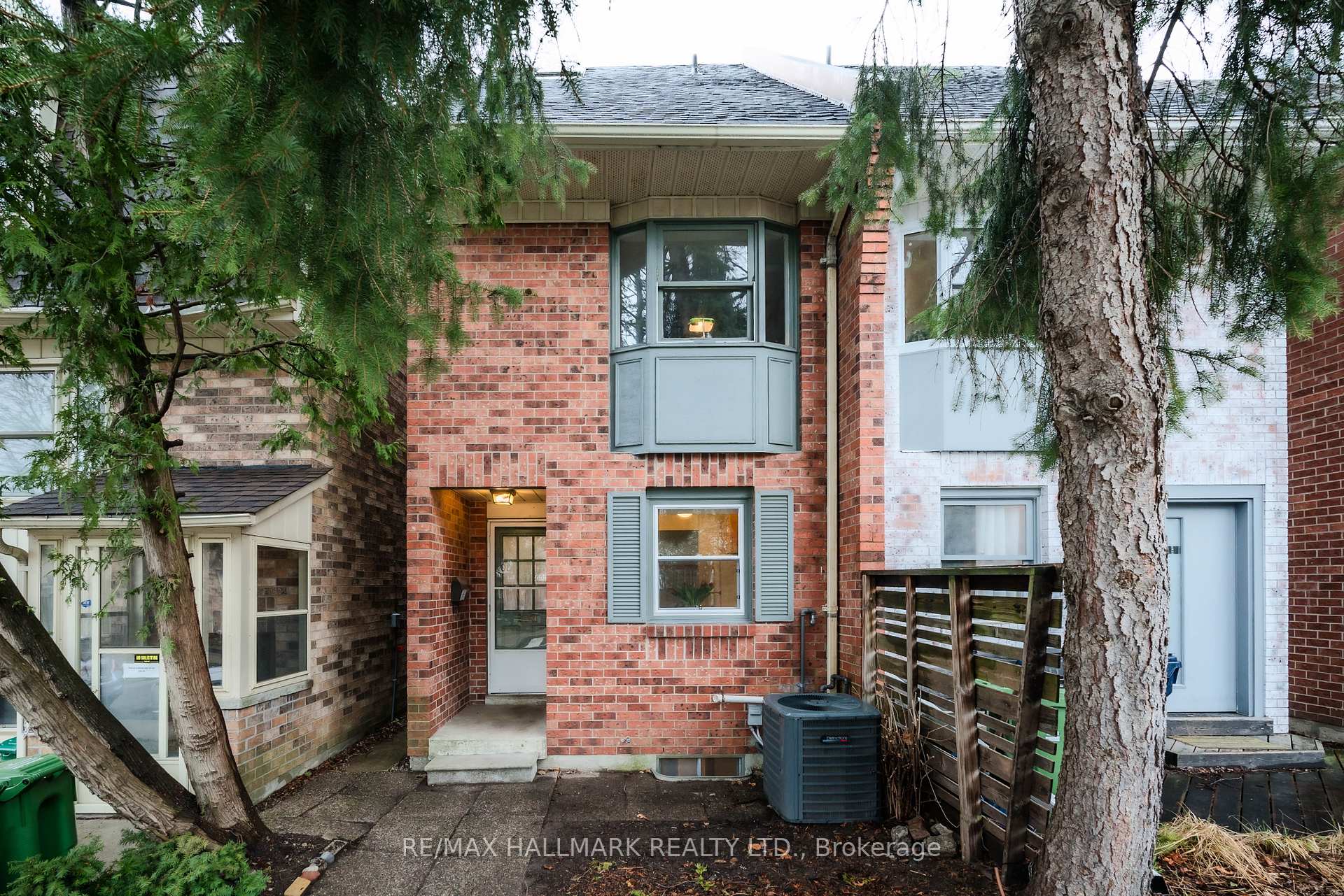 Photo 1 of 108 Torbrick Road, Toronto, Greenwood-Coxwell — HOMEH
