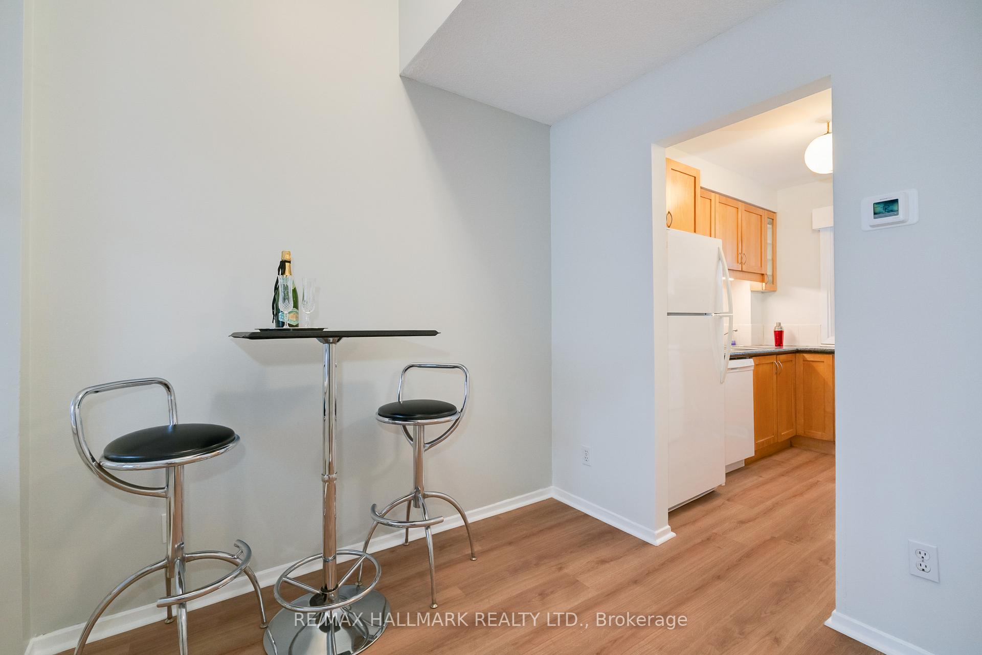 Photo 8 of 108 Torbrick Road, Toronto, Greenwood-Coxwell — HOMEH