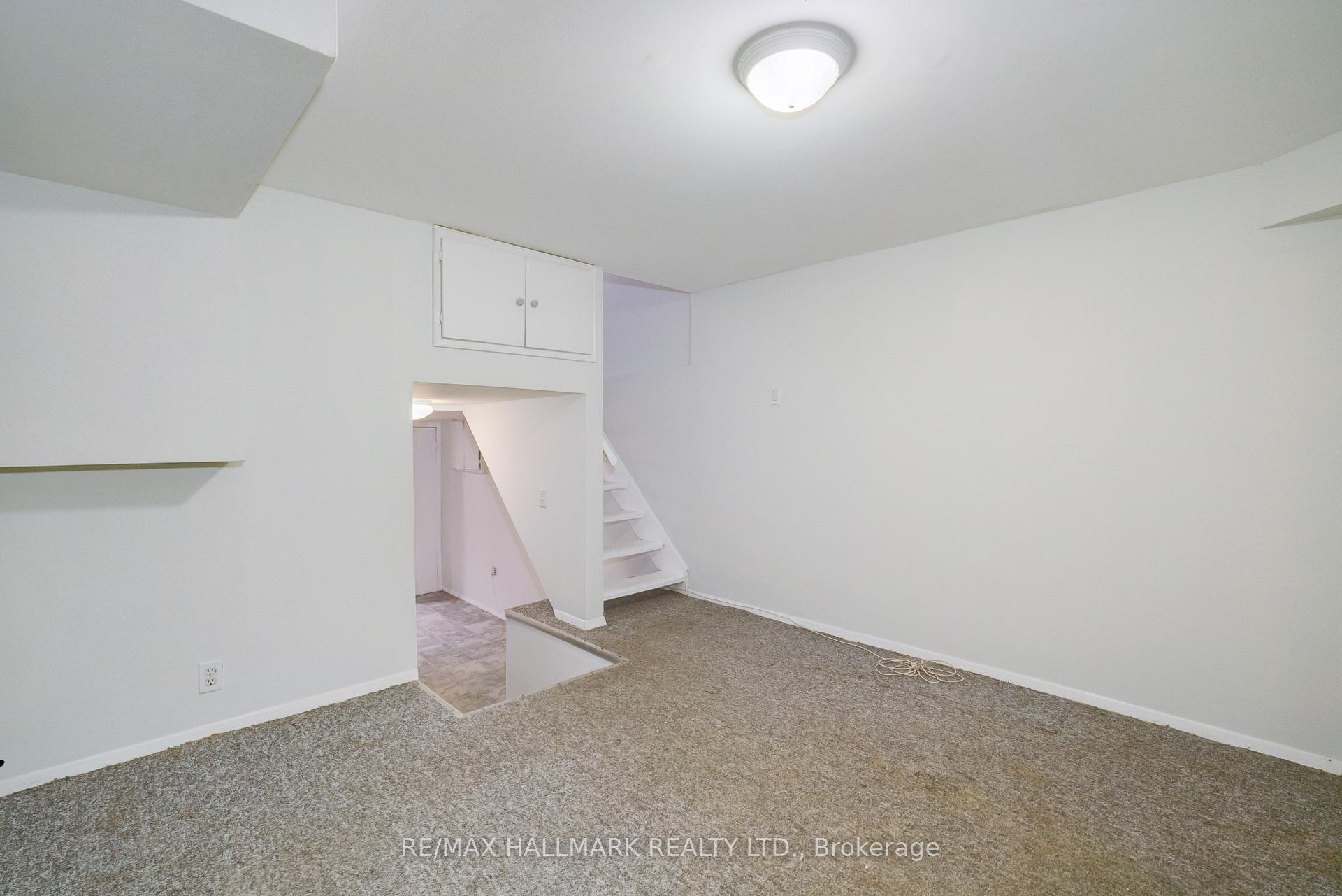 Photo 27 of 108 Torbrick Road, Toronto, Greenwood-Coxwell — HOMEH