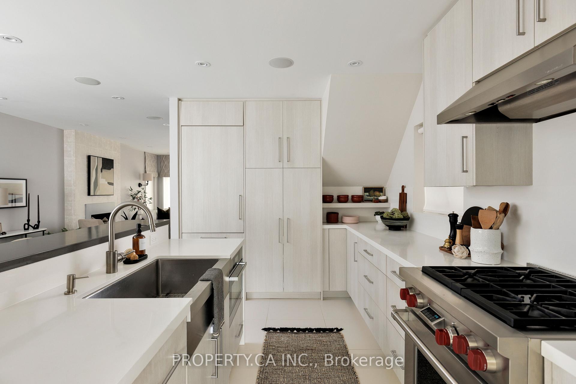 Photo 14 of 18 Belle Ayre Boulevard, Toronto, Mount Pleasant East — HOMEH