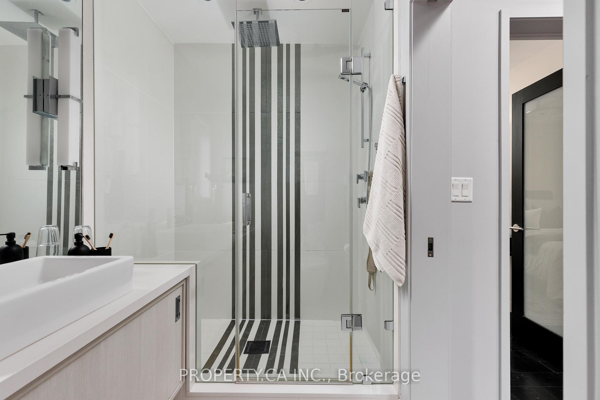 Photo 28 of 18 Belle Ayre Boulevard, Toronto, Mount Pleasant East — HOMEH