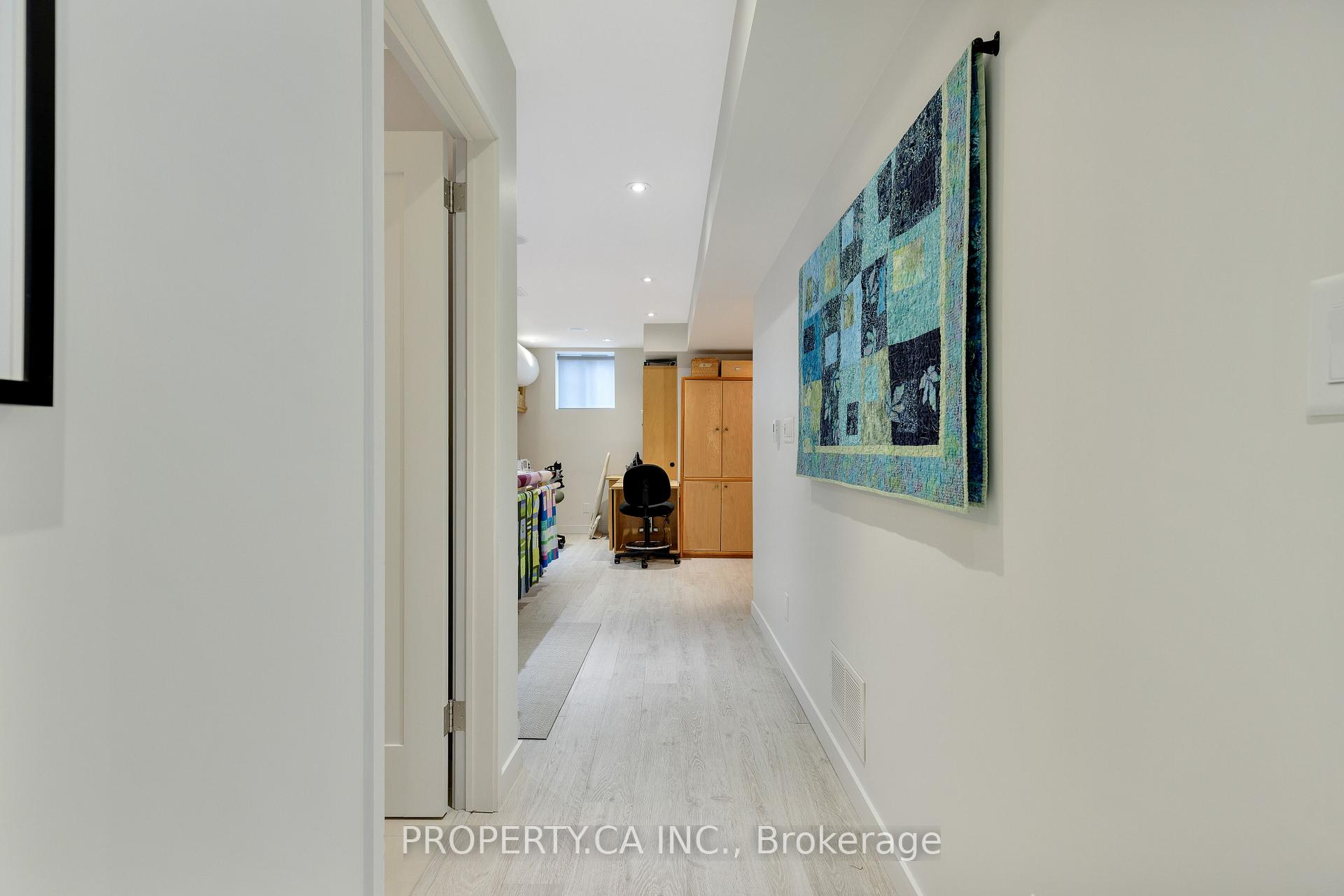Photo 26 of 18 Belle Ayre Boulevard, Toronto, Mount Pleasant East — HOMEH