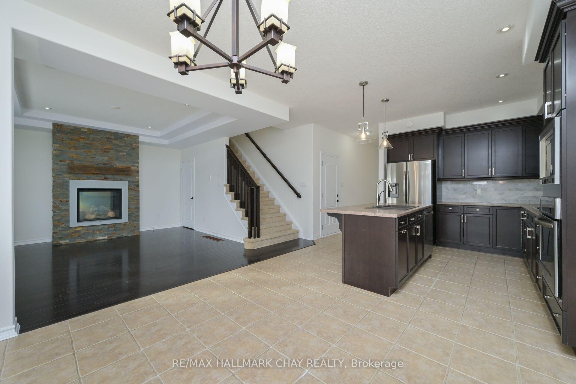 Photo 15 of 124 Gray Avenue, New Tecumseth, Alliston — HOMEH