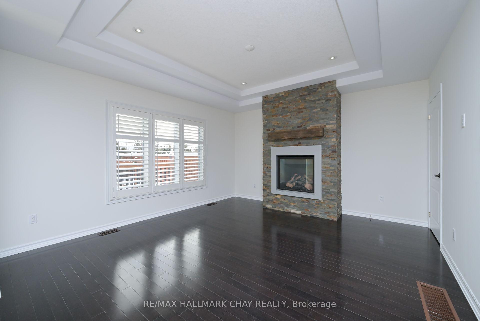 Photo 12 of 124 Gray Avenue, New Tecumseth, Alliston — HOMEH