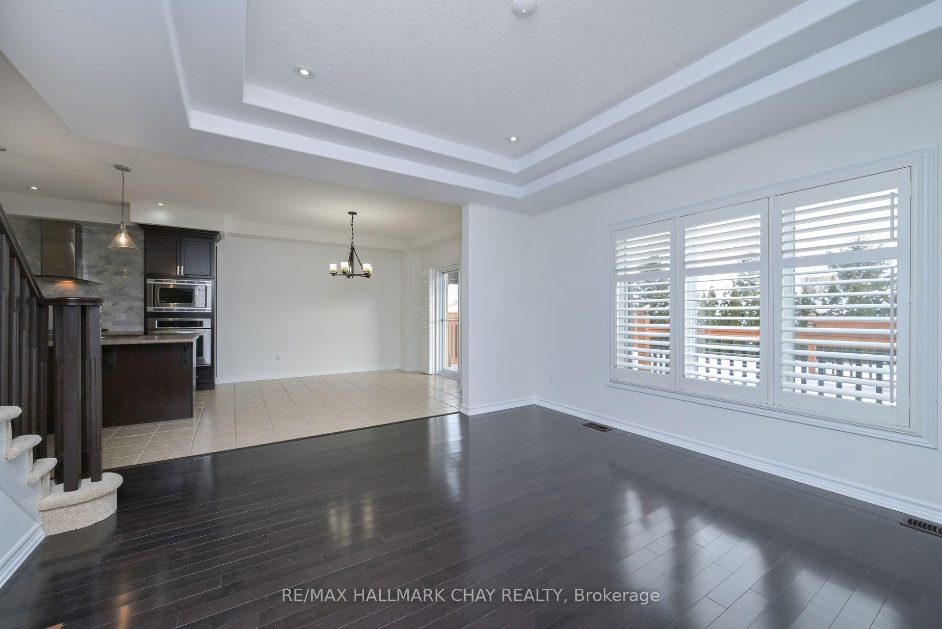 Photo 11 of 124 Gray Avenue, New Tecumseth, Alliston — HOMEH
