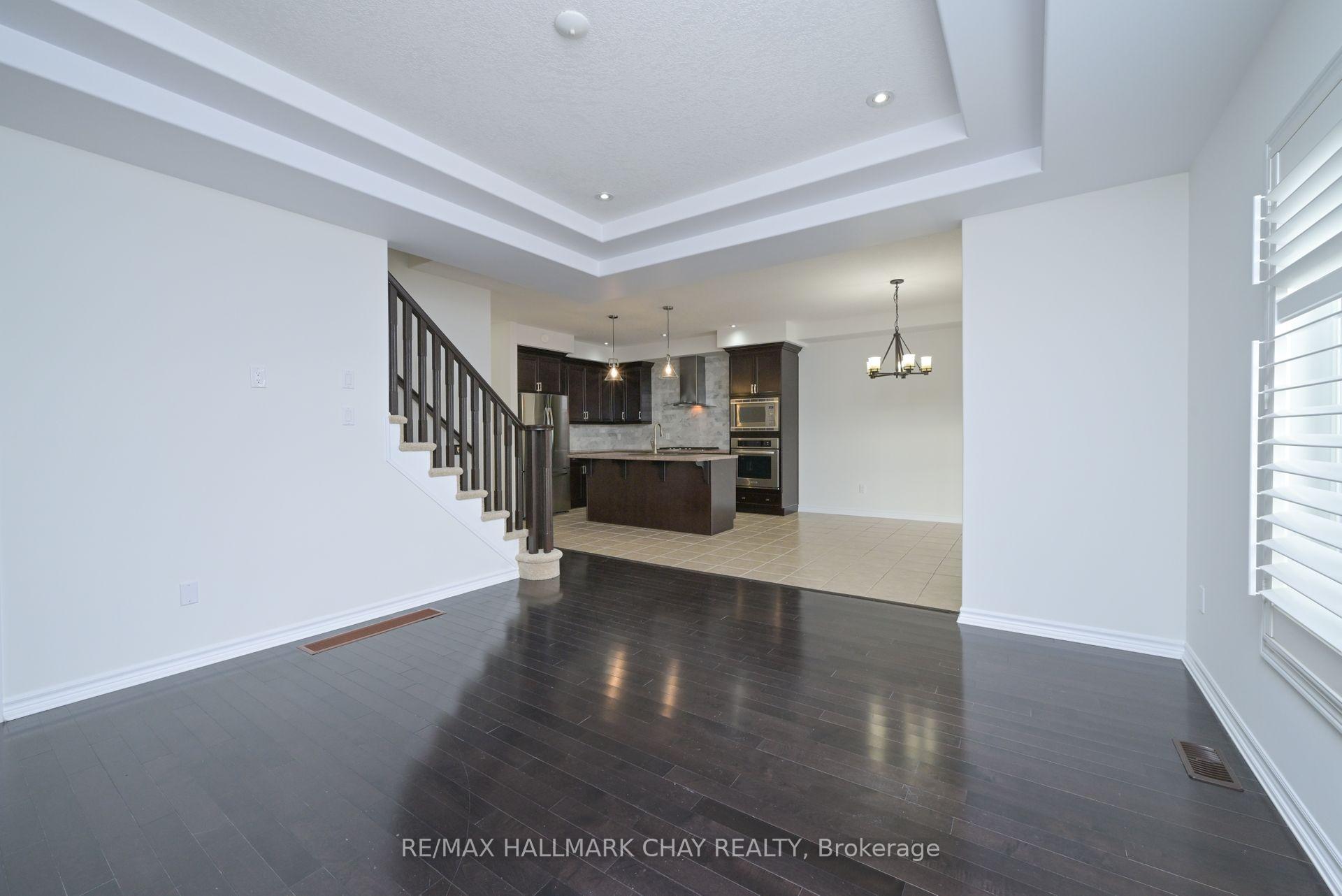 Photo 21 of 124 Gray Avenue, New Tecumseth, Alliston — HOMEH