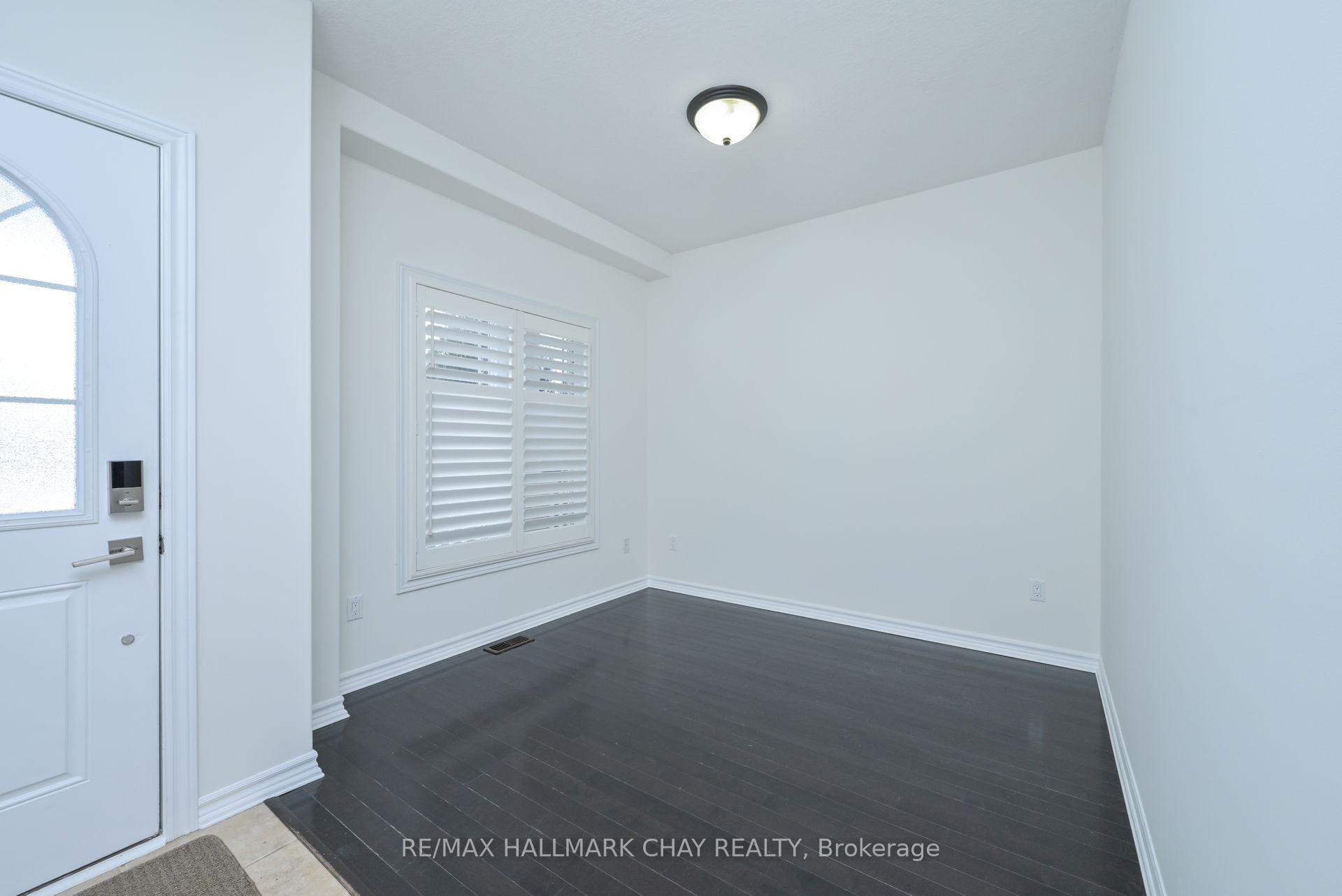 Photo 2 of 124 Gray Avenue, New Tecumseth, Alliston — HOMEH