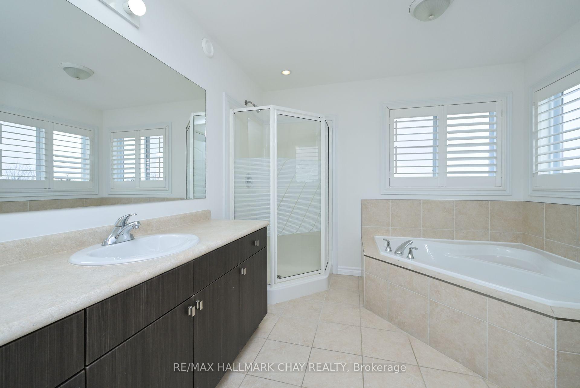 Photo 10 of 124 Gray Avenue, New Tecumseth, Alliston — HOMEH