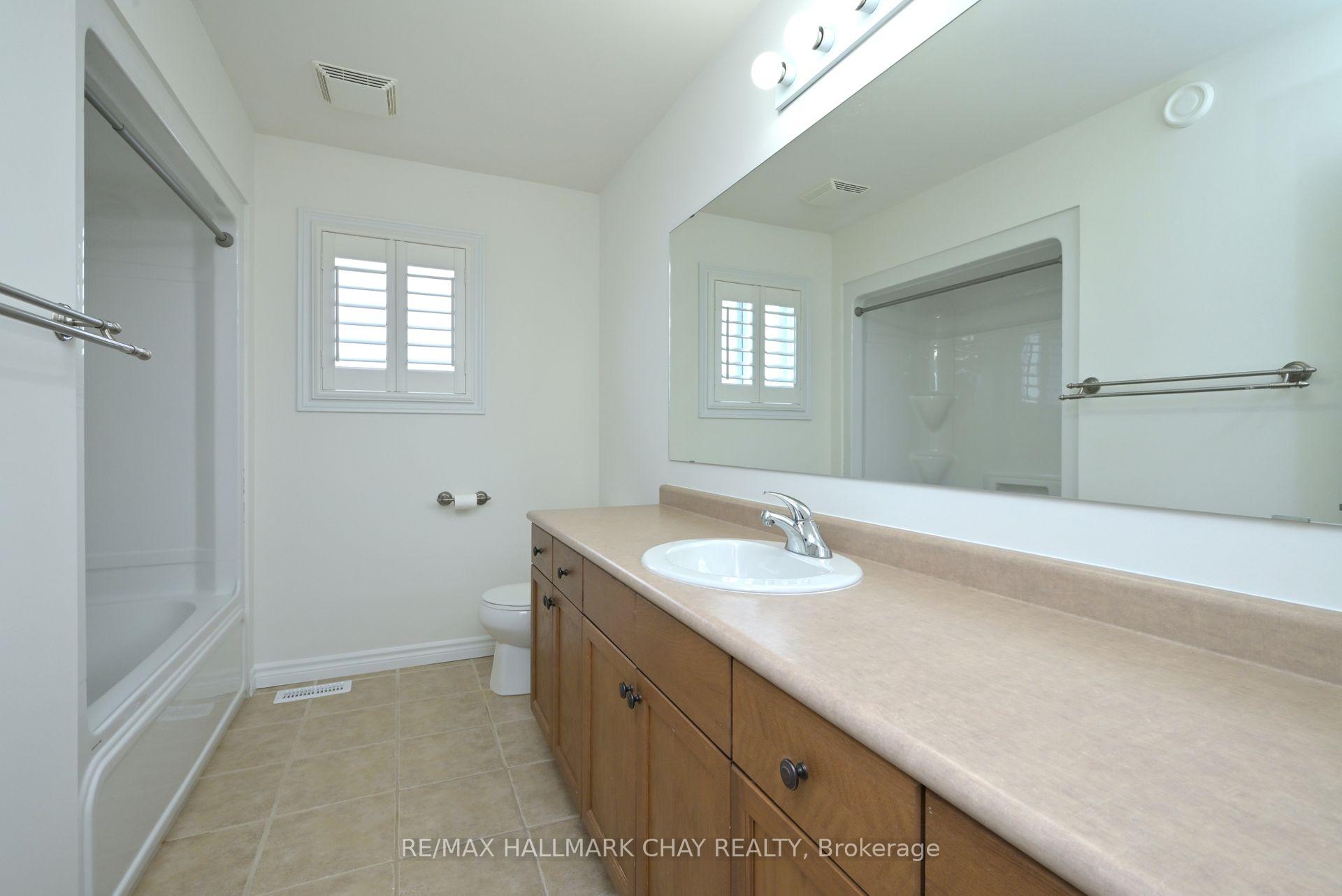 Photo 23 of 124 Gray Avenue, New Tecumseth, Alliston — HOMEH