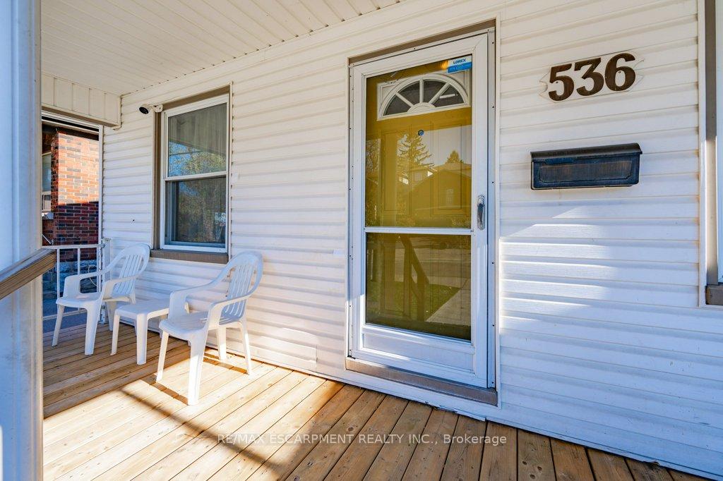Photo 6 of 536 John Street N, Hamilton, North End — HOMEH