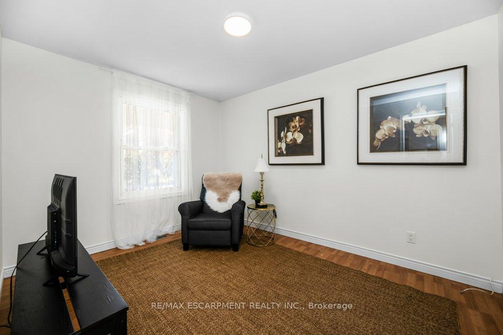 Photo 8 of 536 John Street N, Hamilton, North End — HOMEH