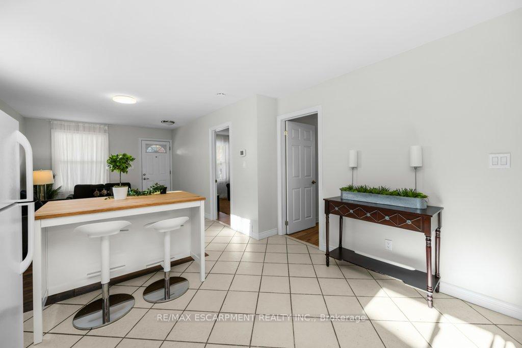 Photo 13 of 536 John Street N, Hamilton, North End — HOMEH
