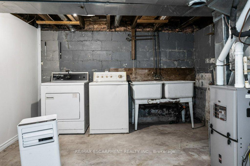 Photo 25 of 536 John Street N, Hamilton, North End — HOMEH