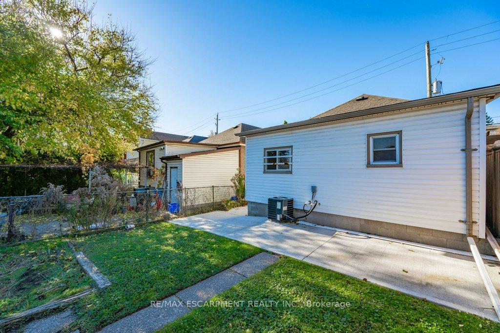 Photo 26 of 536 John Street N, Hamilton, North End — HOMEH