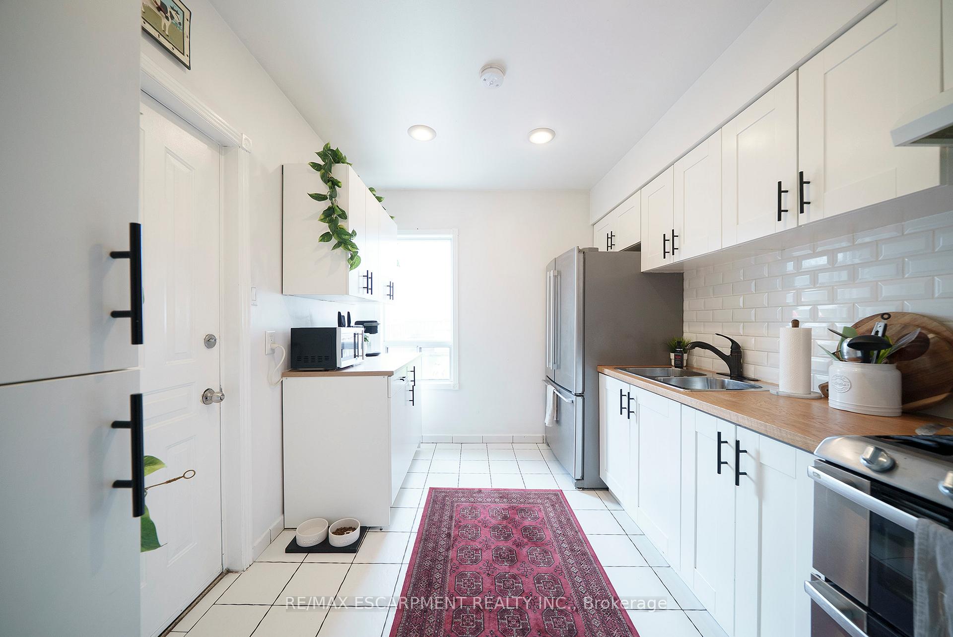 Photo 11 of 12 Edward Street, Hamilton, Gibson — HOMEH