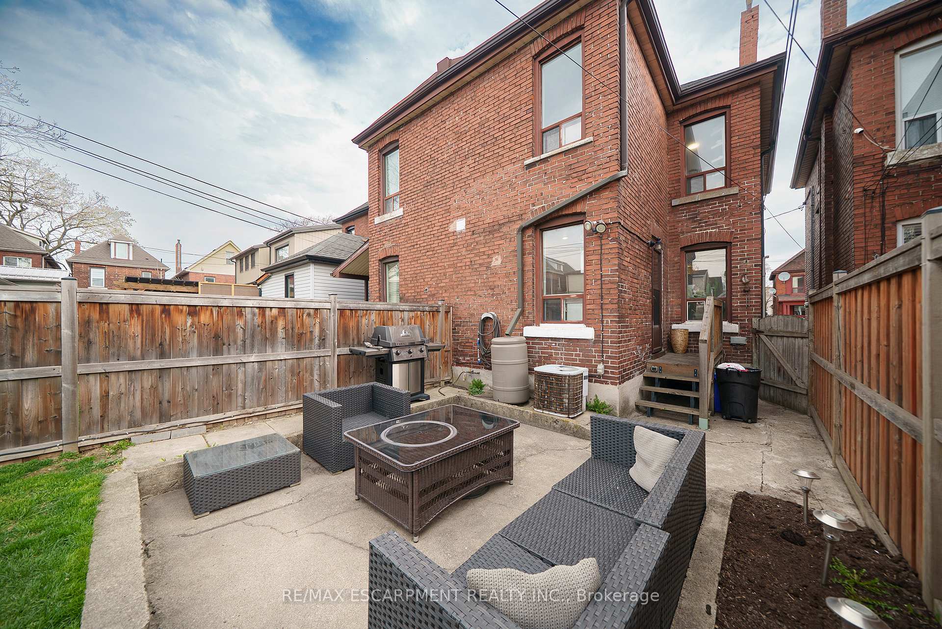 Photo 17 of 12 Edward Street, Hamilton, Gibson — HOMEH