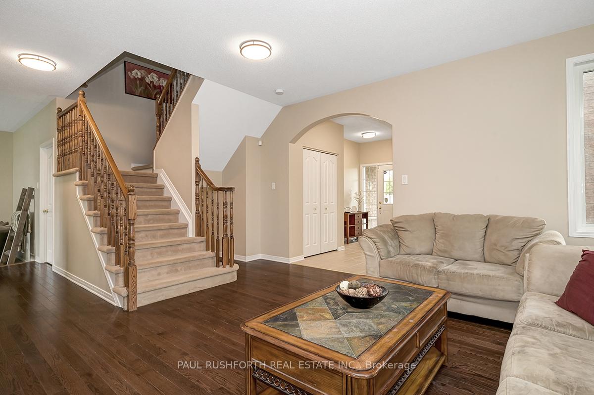 Photo 4 of 200 Allgrove Way, Ottawa, Stittsville (South) — HOMEH