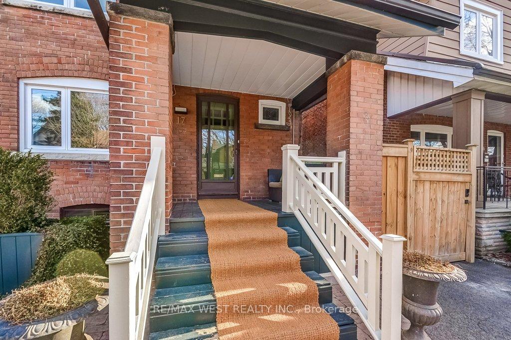 Photo 4 of 17 Wrenson Road, Toronto, Woodbine Corridor — HOMEH