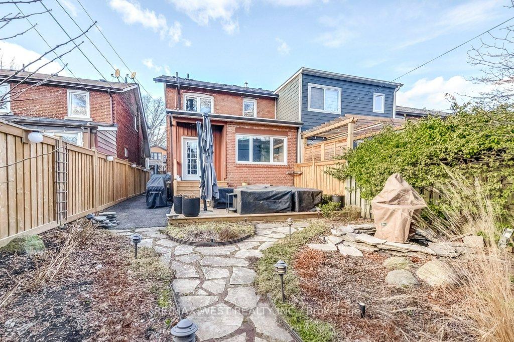 Photo 32 of 17 Wrenson Road, Toronto, Woodbine Corridor — HOMEH