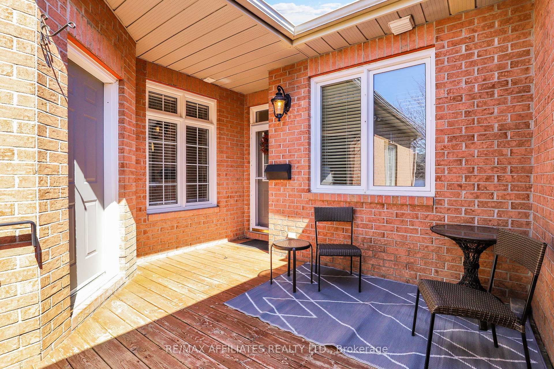 Photo 2 of 11 Eileen Crescent, Ottawa, Stittsville (Central) — HOMEH