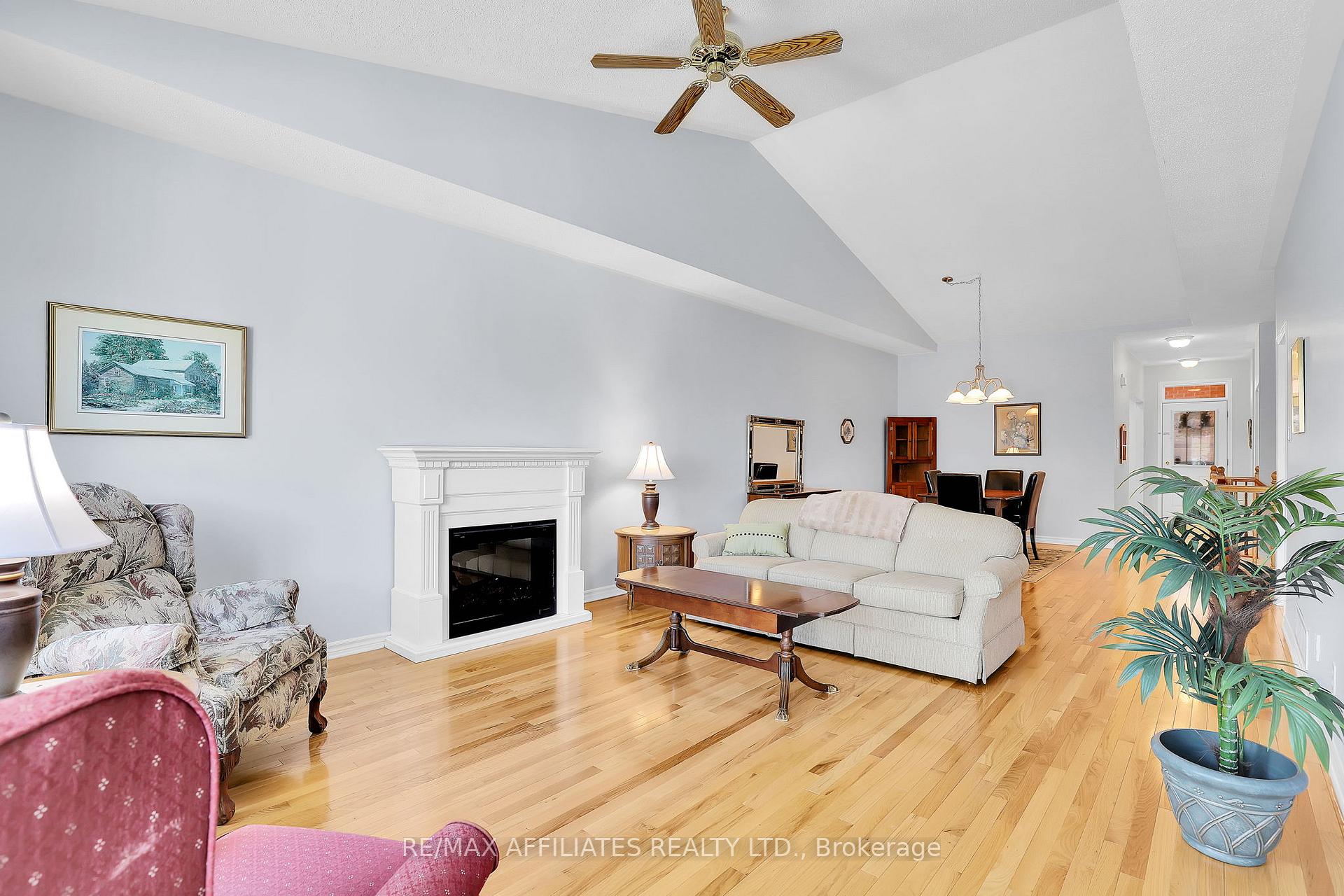 Photo 28 of 11 Eileen Crescent, Ottawa, Stittsville (Central) — HOMEH