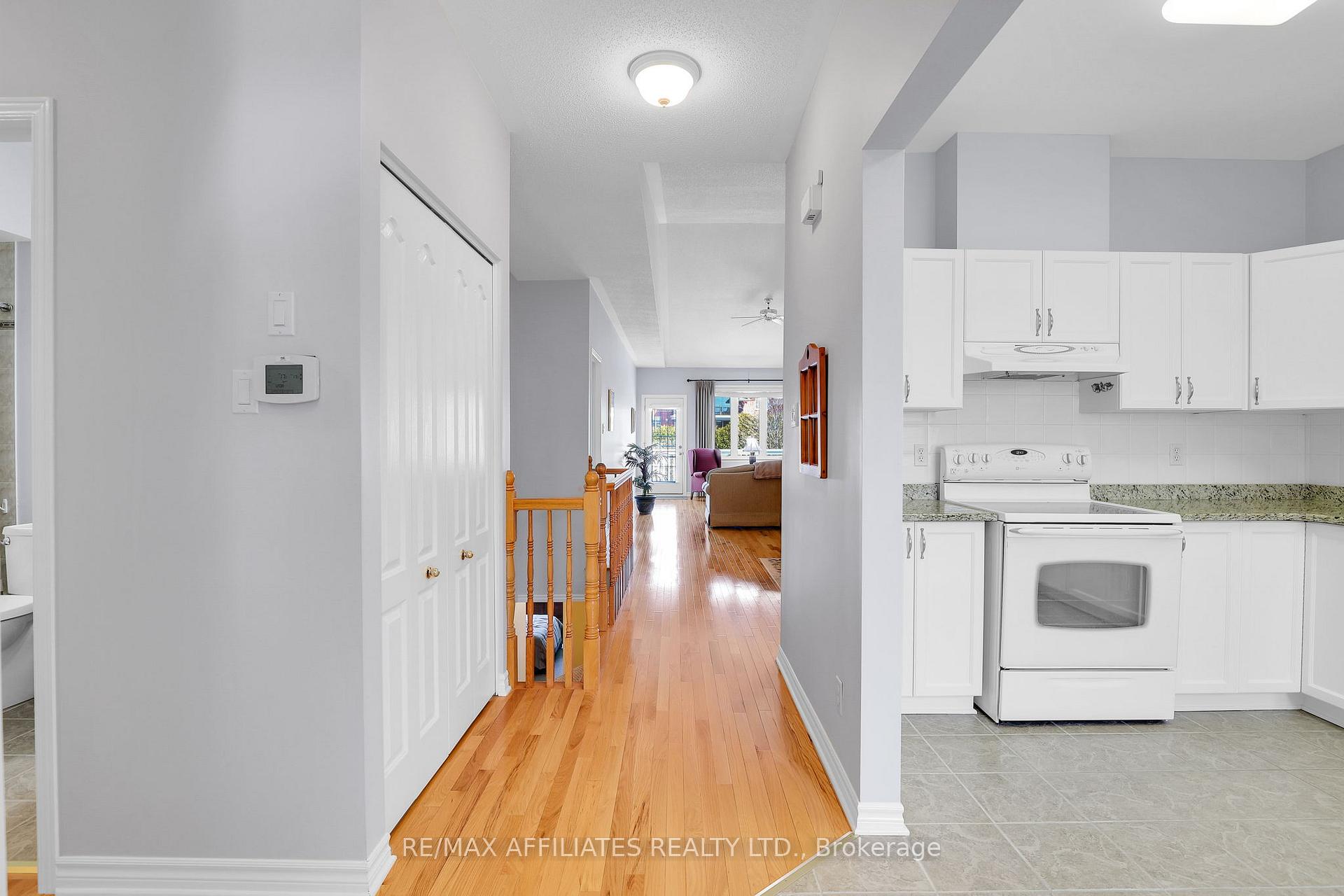 Photo 17 of 11 Eileen Crescent, Ottawa, Stittsville (Central) — HOMEH