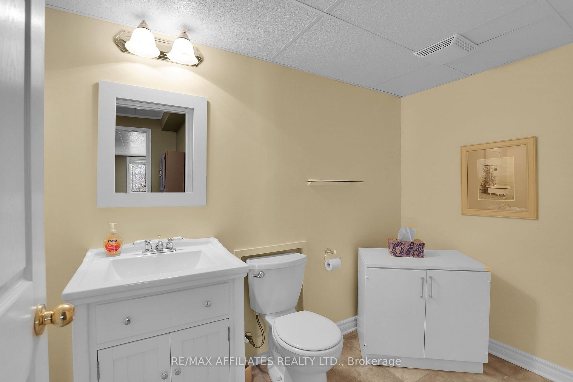 Photo 18 of 11 Eileen Crescent, Ottawa, Stittsville (Central) — HOMEH