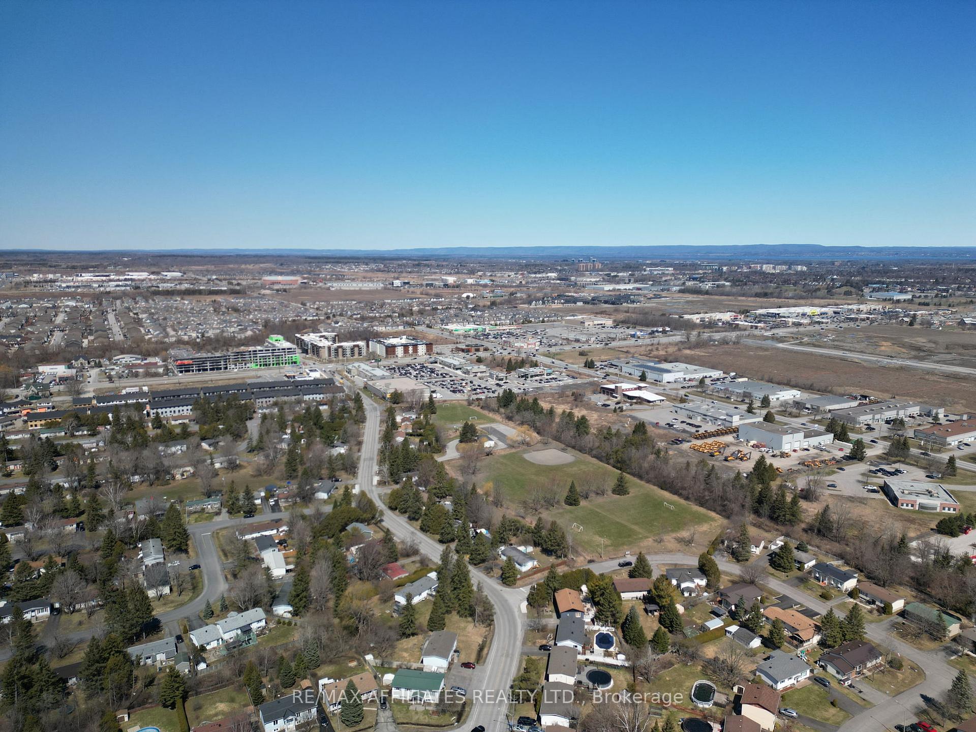 Photo 29 of 11 Eileen Crescent, Ottawa, Stittsville (Central) — HOMEH