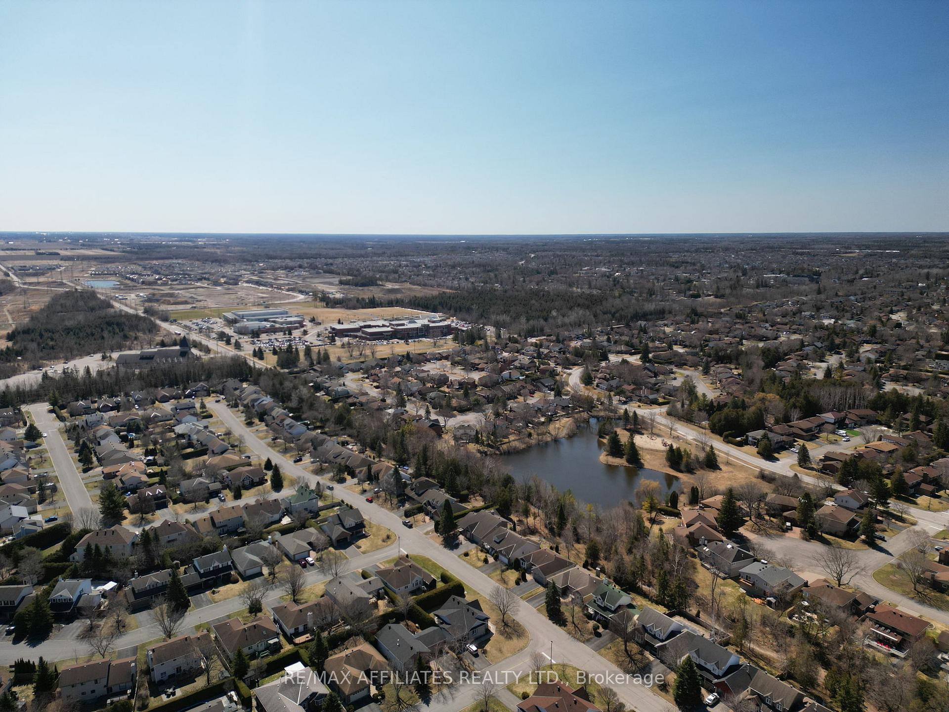 Photo 32 of 11 Eileen Crescent, Ottawa, Stittsville (Central) — HOMEH
