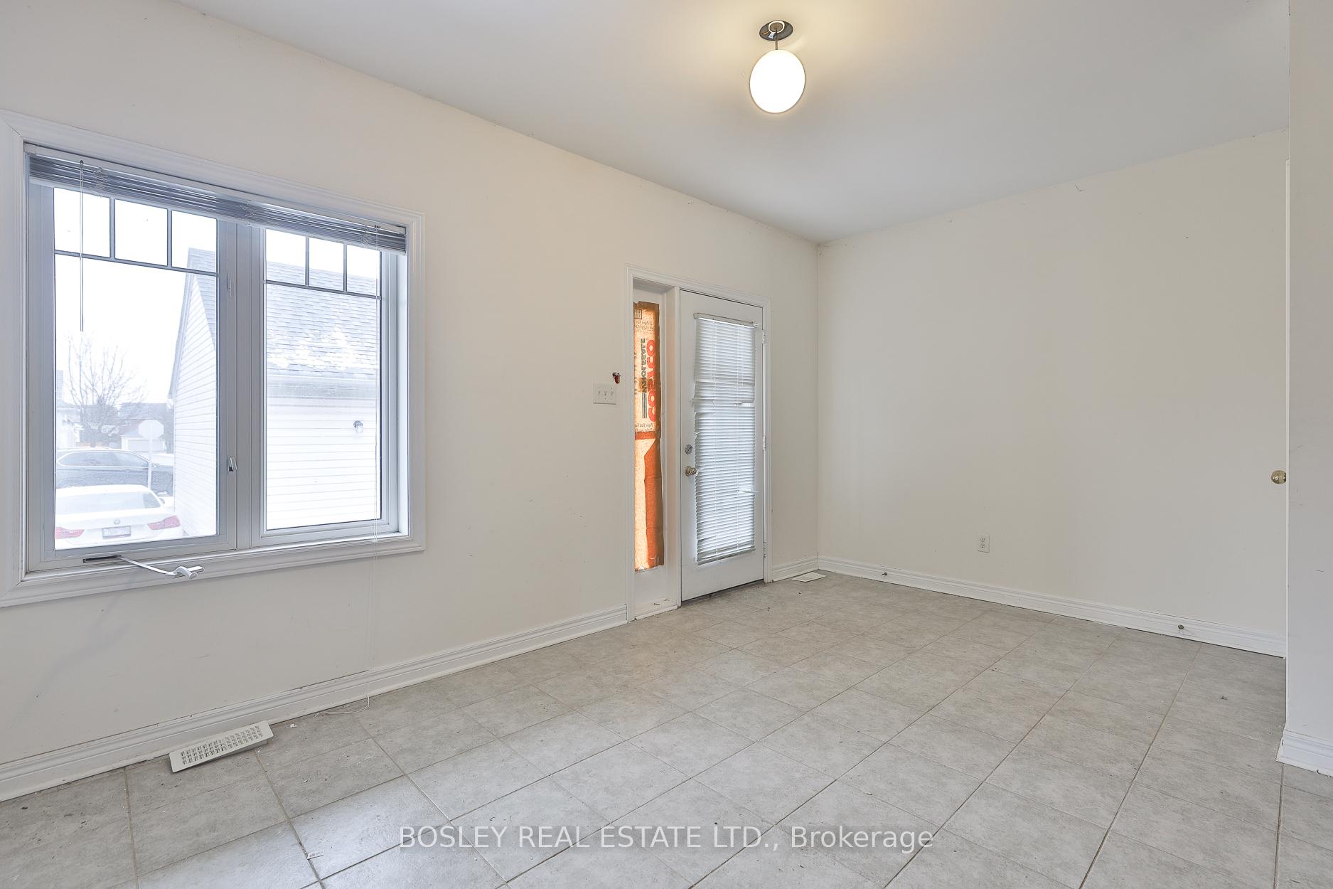 Photo 17 of 22 Milroy Lane, Markham, Cornell — HOMEH