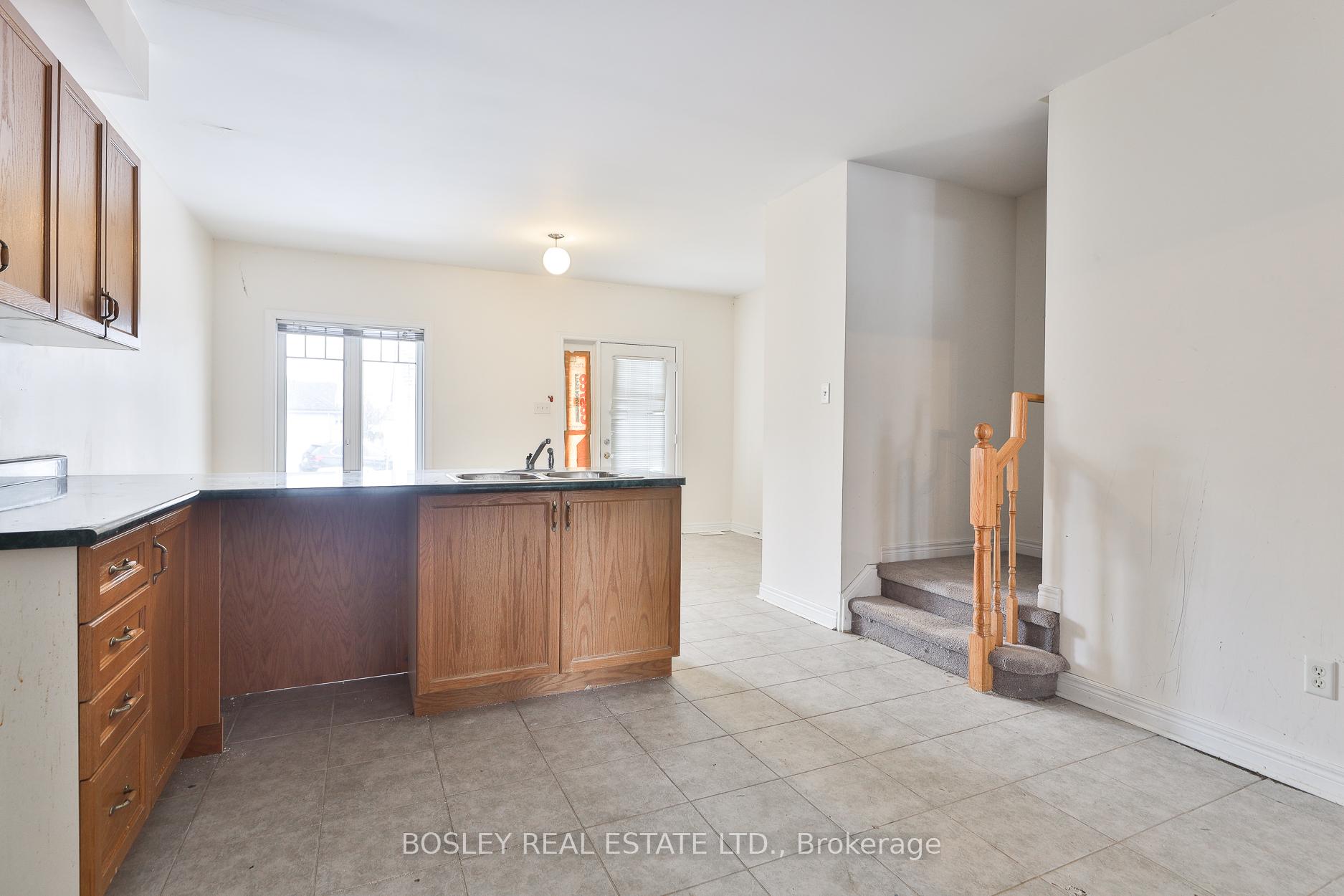 Photo 4 of 22 Milroy Lane, Markham, Cornell — HOMEH