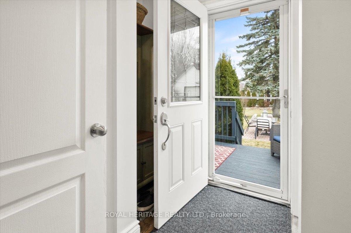 Photo 8 of 12 Veterans Avenue, Clarington, Bowmanville — HOMEH