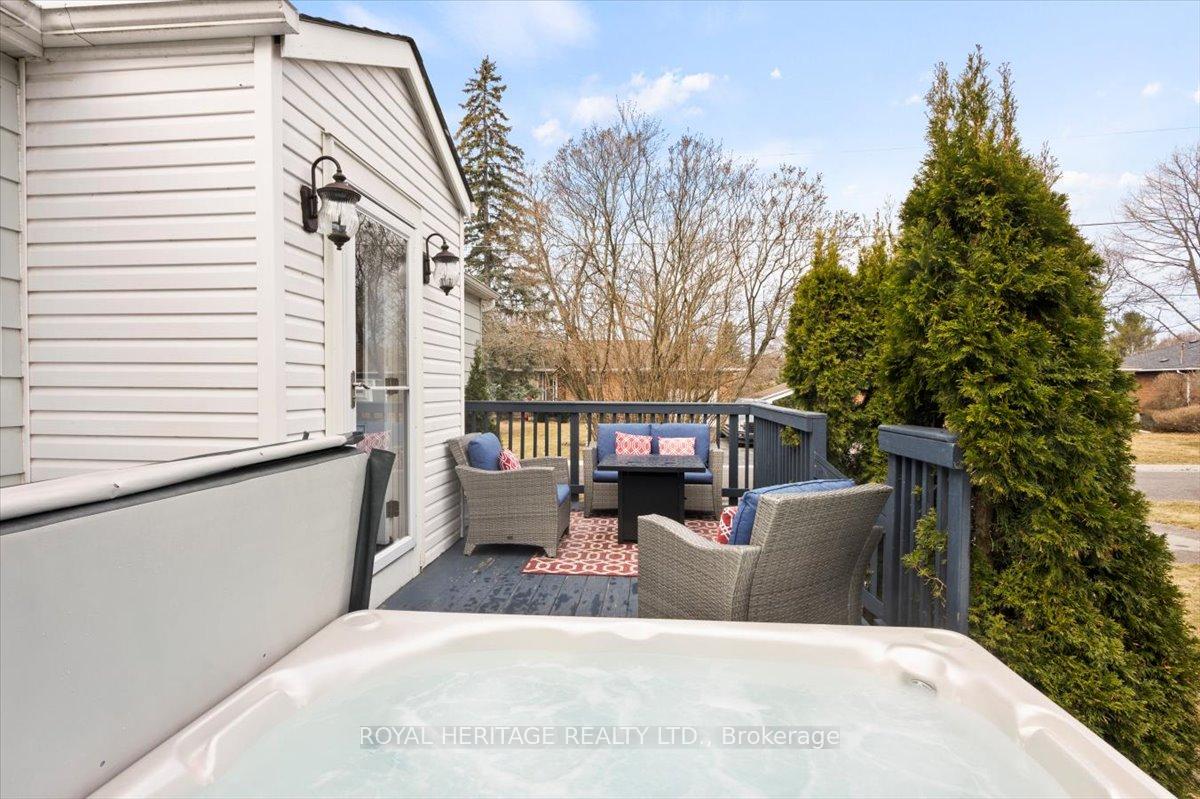 Photo 11 of 12 Veterans Avenue, Clarington, Bowmanville — HOMEH