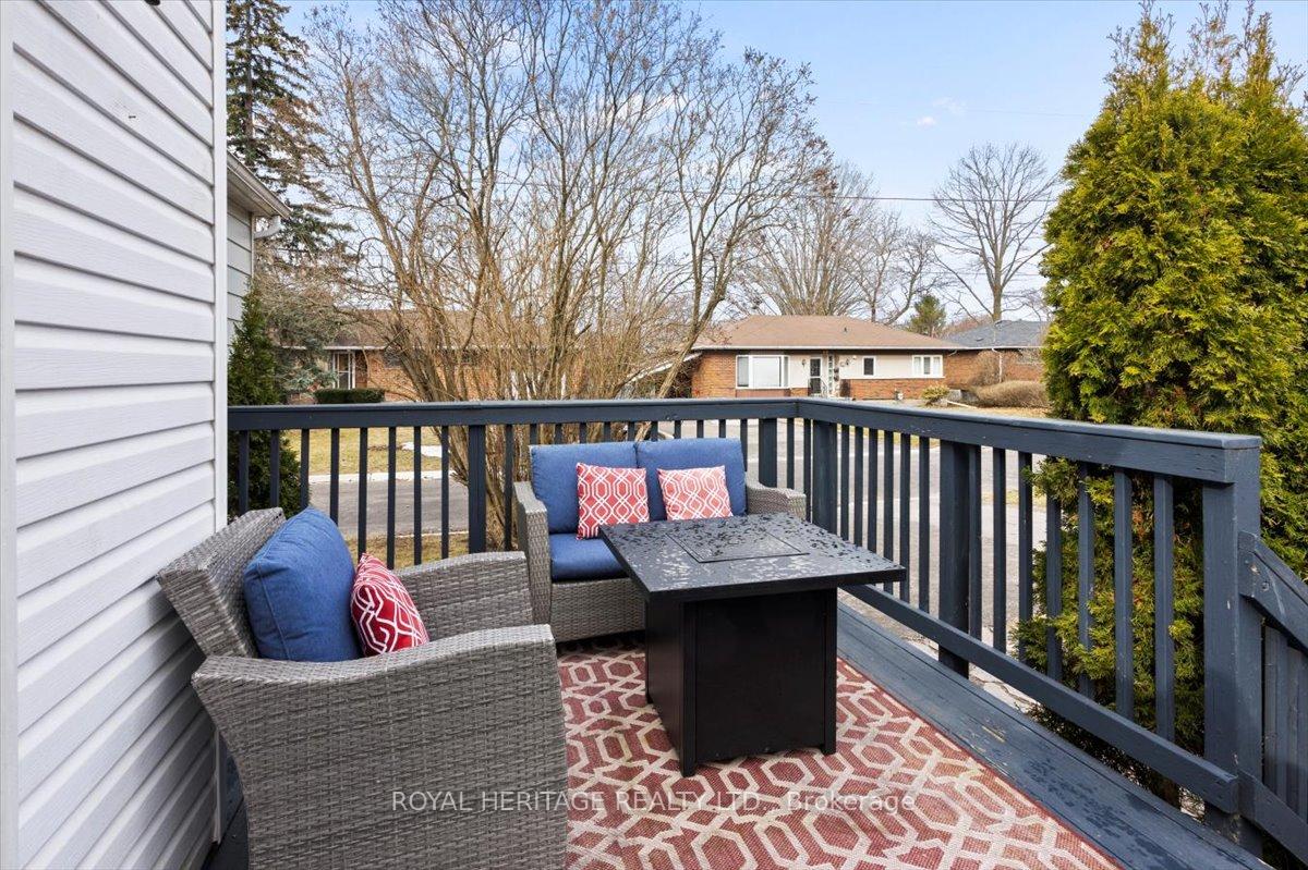 Photo 9 of 12 Veterans Avenue, Clarington, Bowmanville — HOMEH