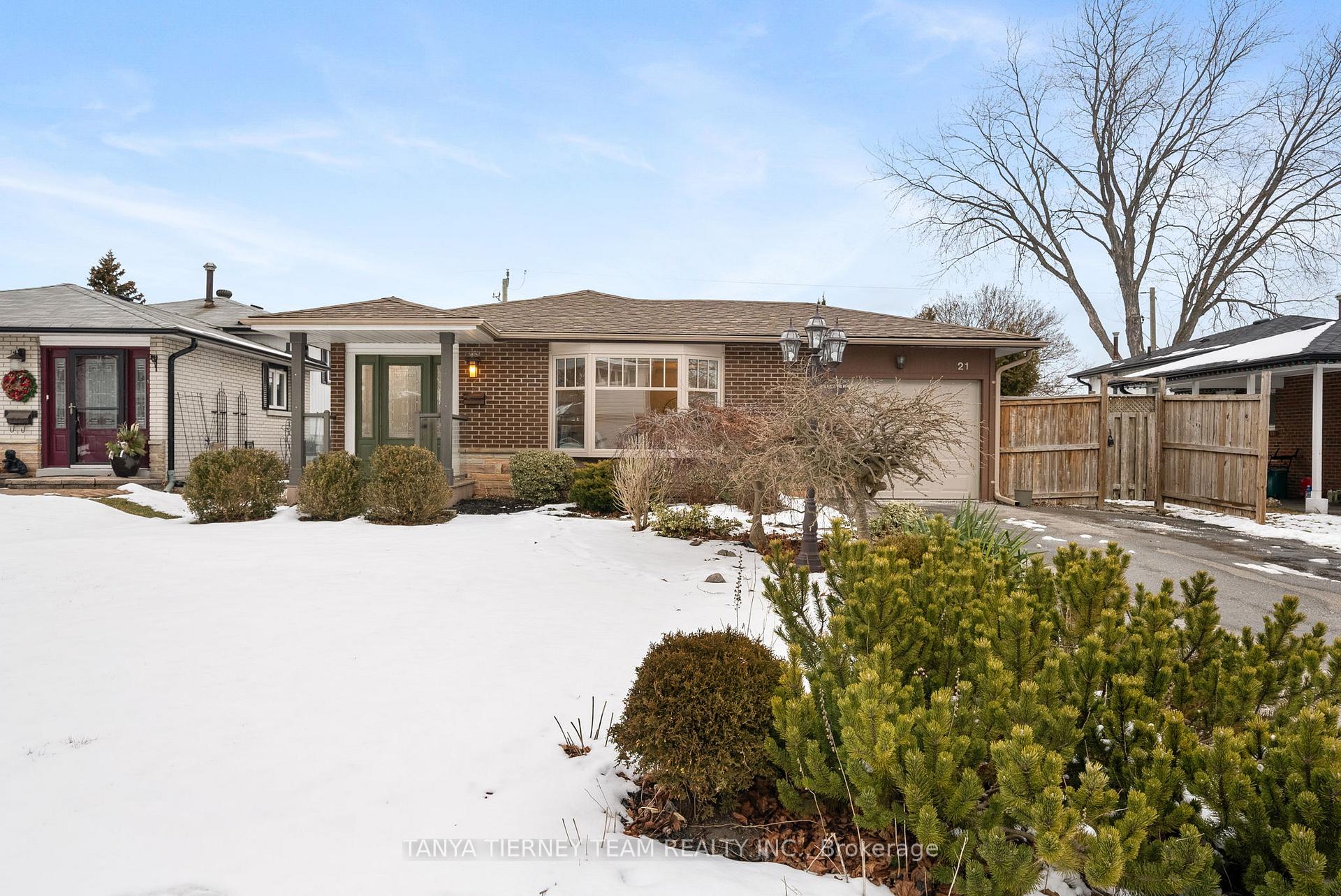 Photo 4 of 21 Archer Drive, Ajax, South East — HOMEH