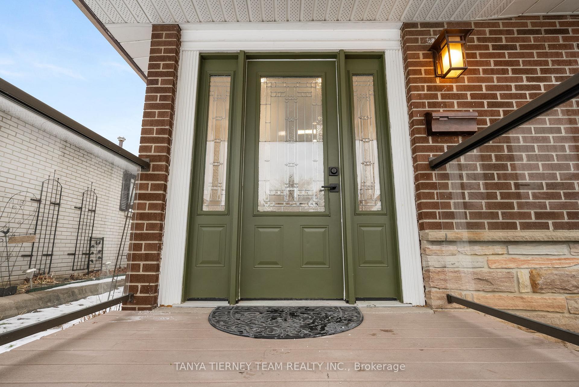 Photo 7 of 21 Archer Drive, Ajax, South East — HOMEH