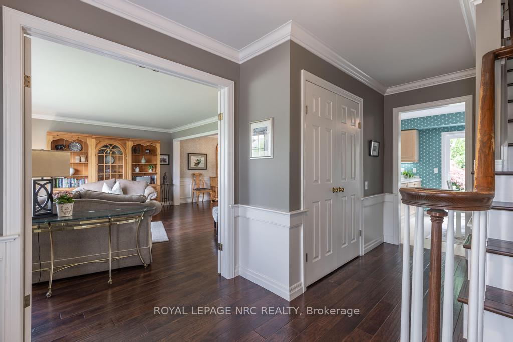 Photo 13 of 6 Breckenridge Boulevard, St. Catharines, Grapeview — HOMEH