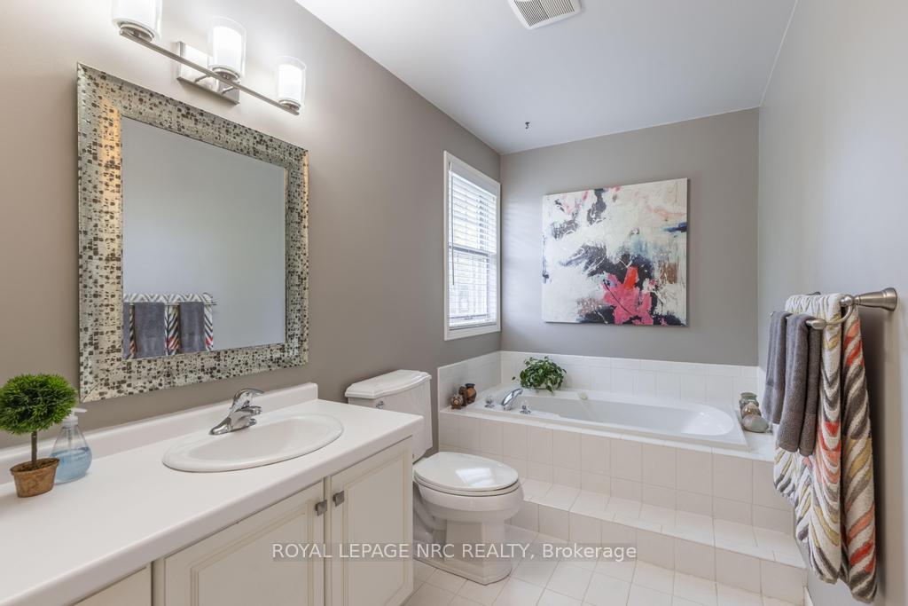 Photo 23 of 6 Breckenridge Boulevard, St. Catharines, Grapeview — HOMEH