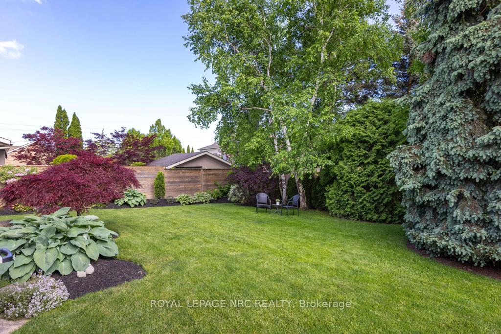 Photo 34 of 6 Breckenridge Boulevard, St. Catharines, Grapeview — HOMEH