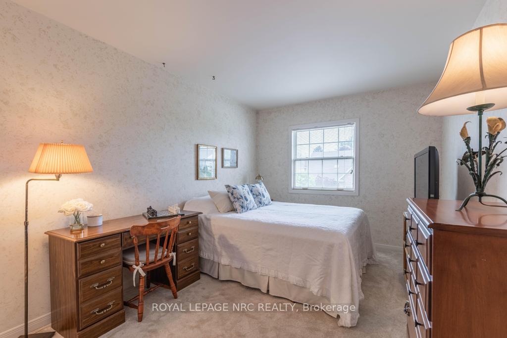 Photo 27 of 6 Breckenridge Boulevard, St. Catharines, Grapeview — HOMEH
