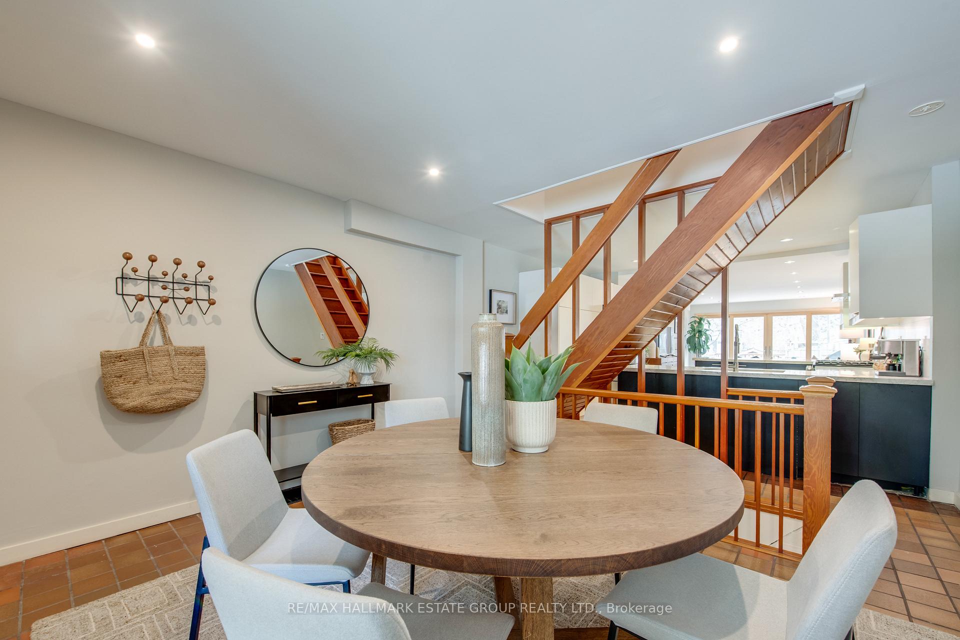 Photo 2 of 21 Harriet Street, Toronto, South Riverdale — HOMEH