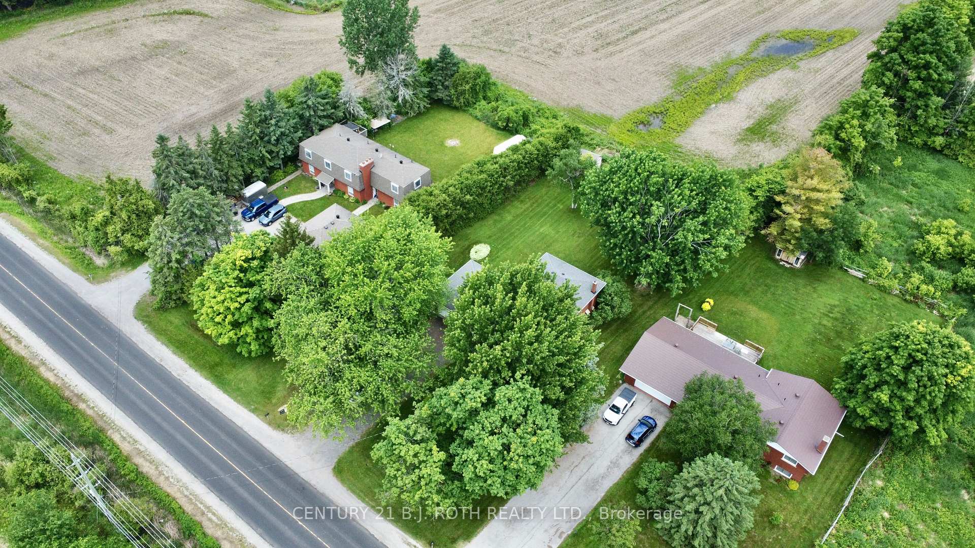 Photo 28 of 1304 10th Line, Innisfil, Rural Innisfil — HOMEH