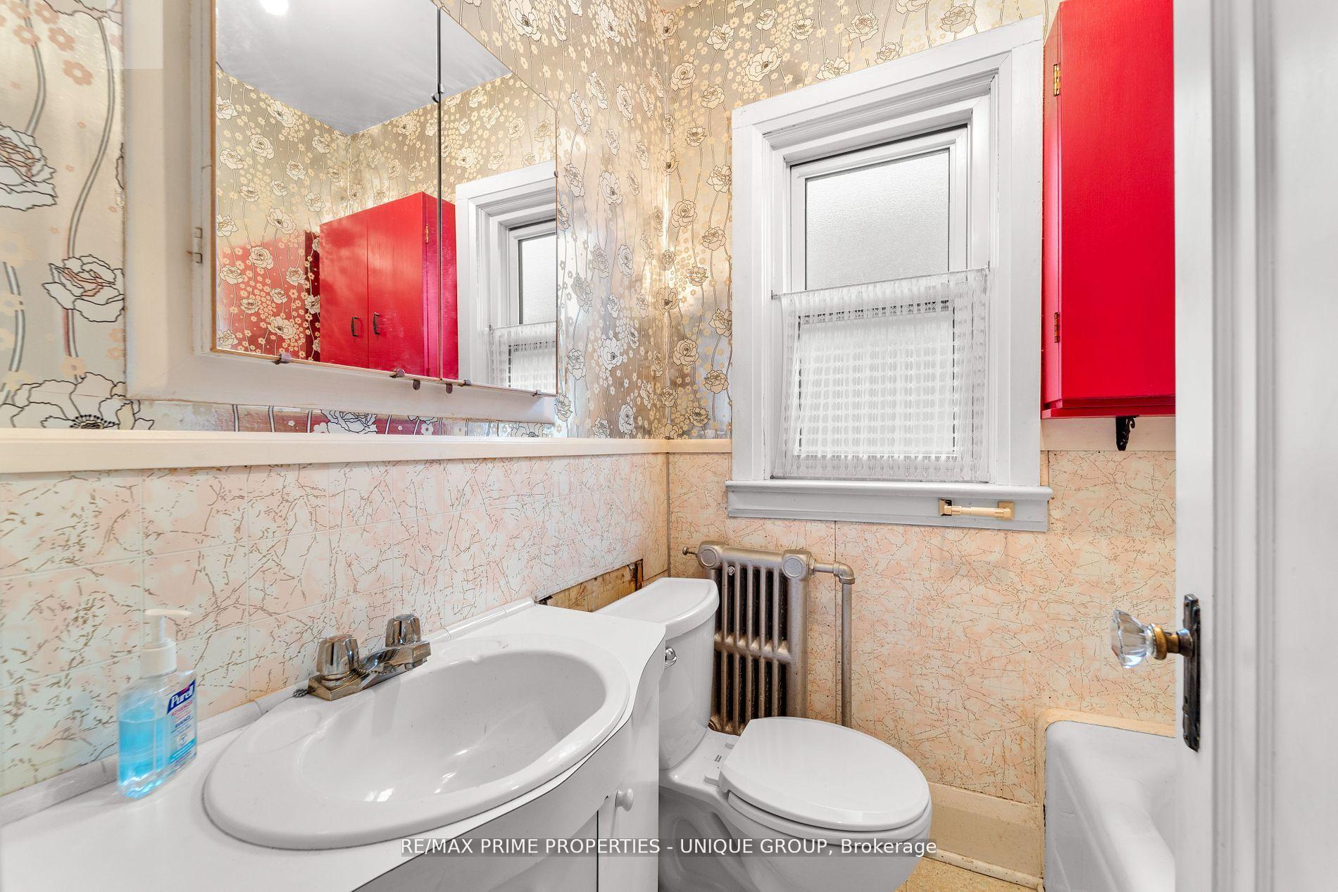 Photo 16 of 174 Gamble Avenue, Toronto, East York — HOMEH