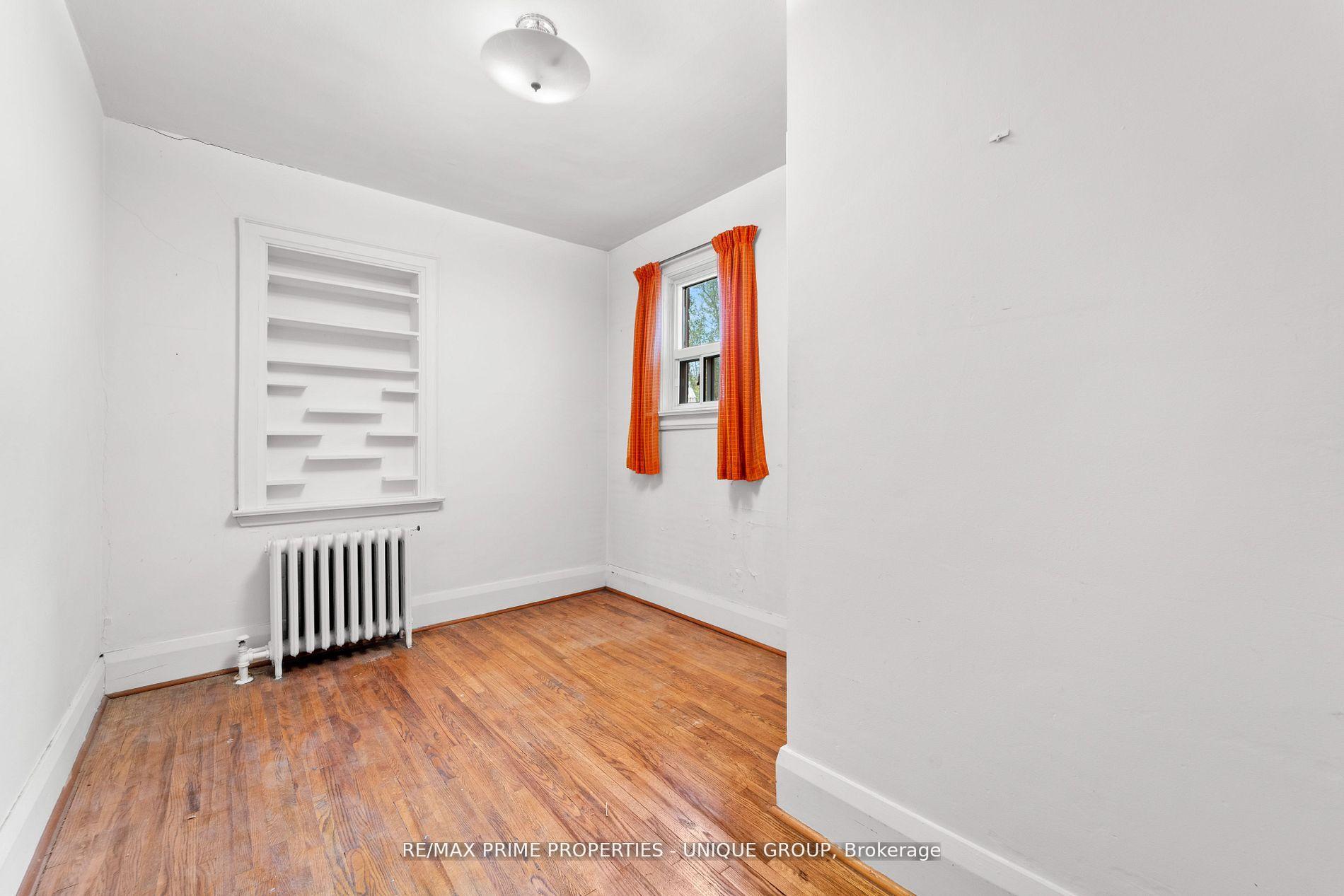 Photo 15 of 174 Gamble Avenue, Toronto, East York — HOMEH