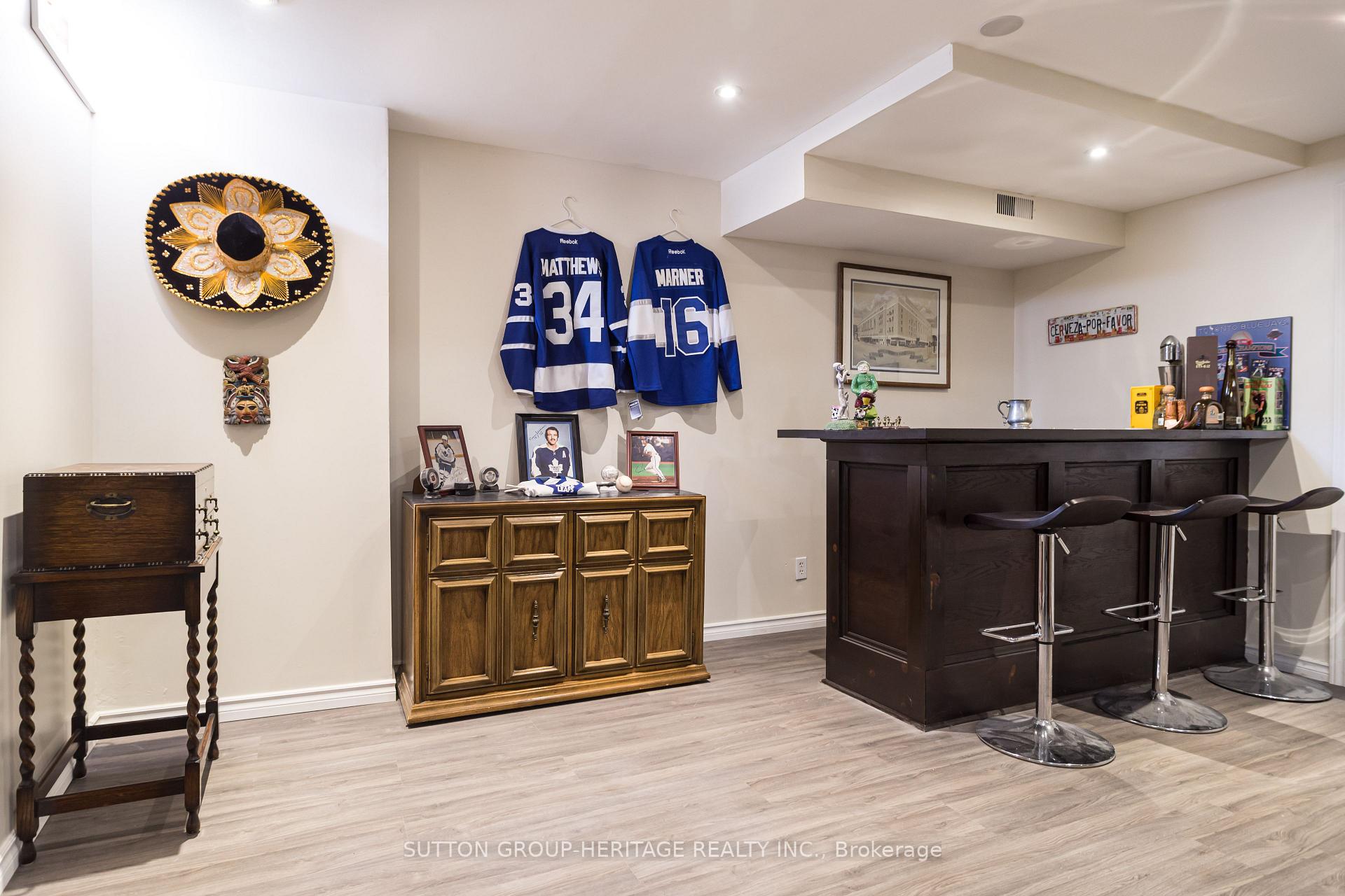 Photo 13 of 30 Russell Barton Lane, Uxbridge — HOMEH